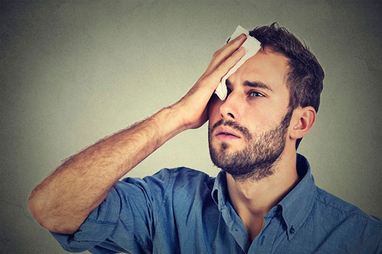 چرا زیاد عرق می کنیم؟ چرا زیاد عرق می کنیم؟