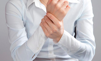 دلایل مچ درد؛ چرا مچ دست درد می گیرد؟ دلایل مچ درد؛ چرا مچ دست درد می گیرد؟