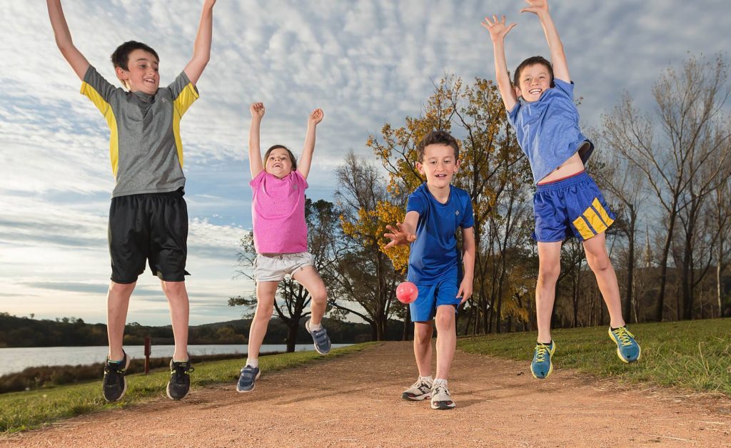 این ورزش ها باعث می شوند قد کودک شما رشد نکند