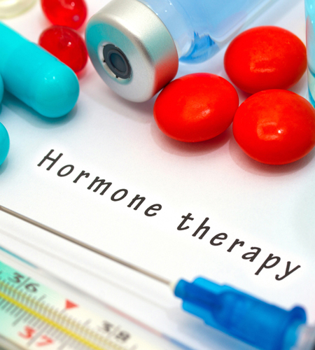 آیا هورمون درمانی در دوران یائسگی مفید است یا مضر؟